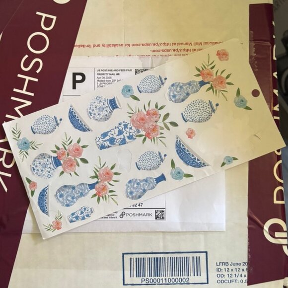 📣Free gift for every $40 purchase, 5th buyer, and bundles! 📣 - Picture 4 of 4